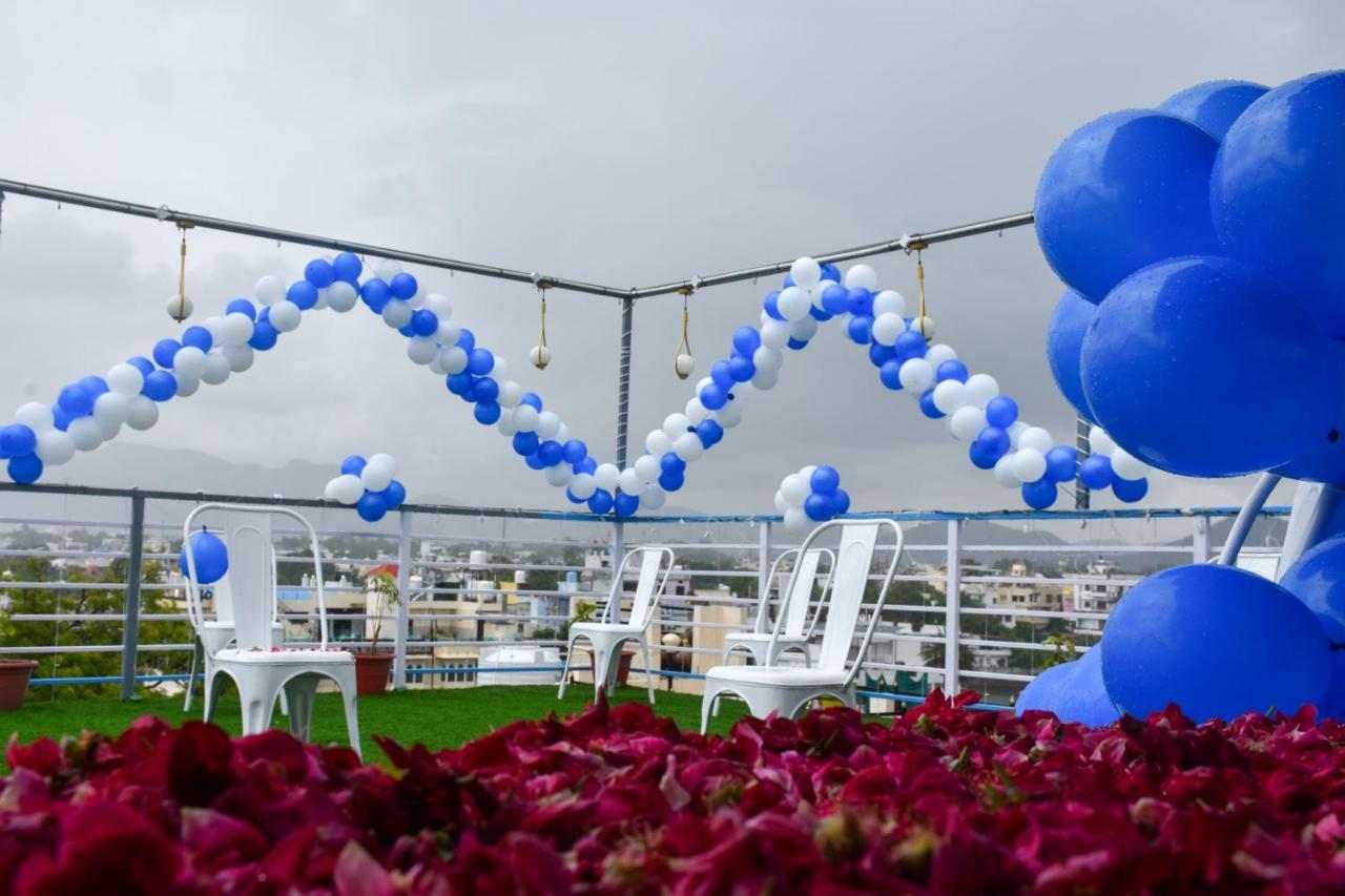Hotel Lake Bridge Ουνταϊπούρ Εξωτερικό φωτογραφία